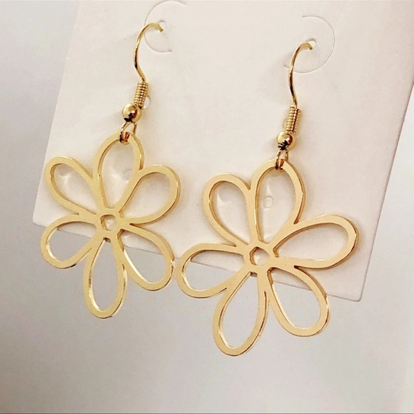 Jewelry - Flower Earrings  Lightweight dangle earrings. NWT